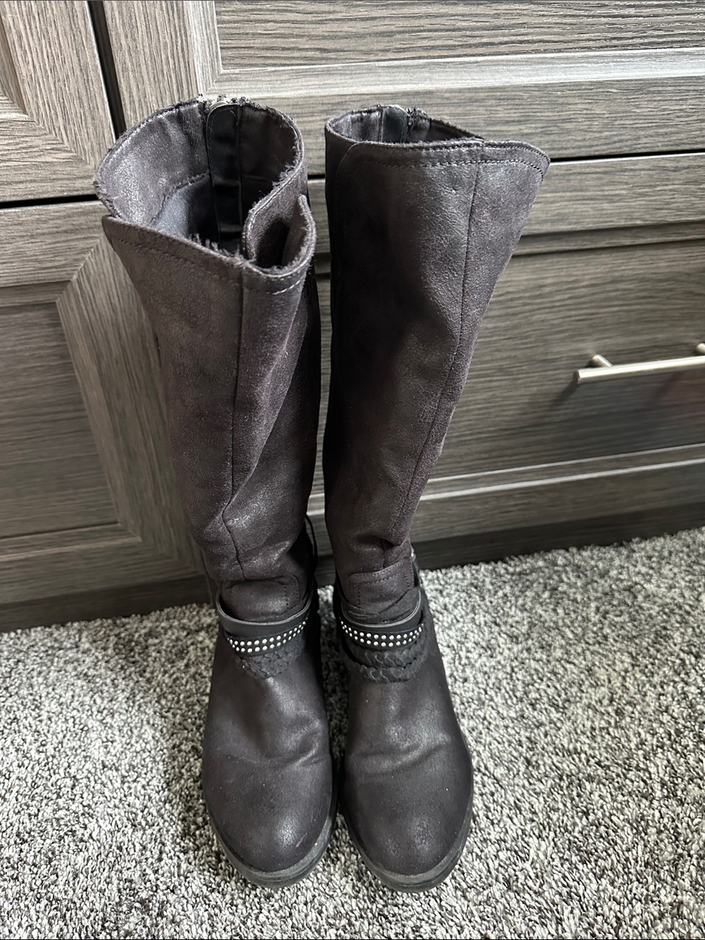 Women's Tall Black Knee-High Fashion Boots